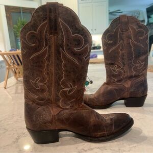 J.B. Dillon Brown Heeled Boots